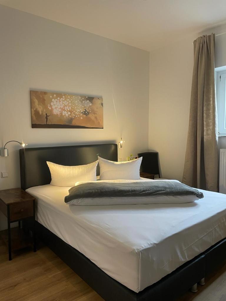 Hotel Rosenhof Gmbh Ramstein-Miesenbach Extérieur photo