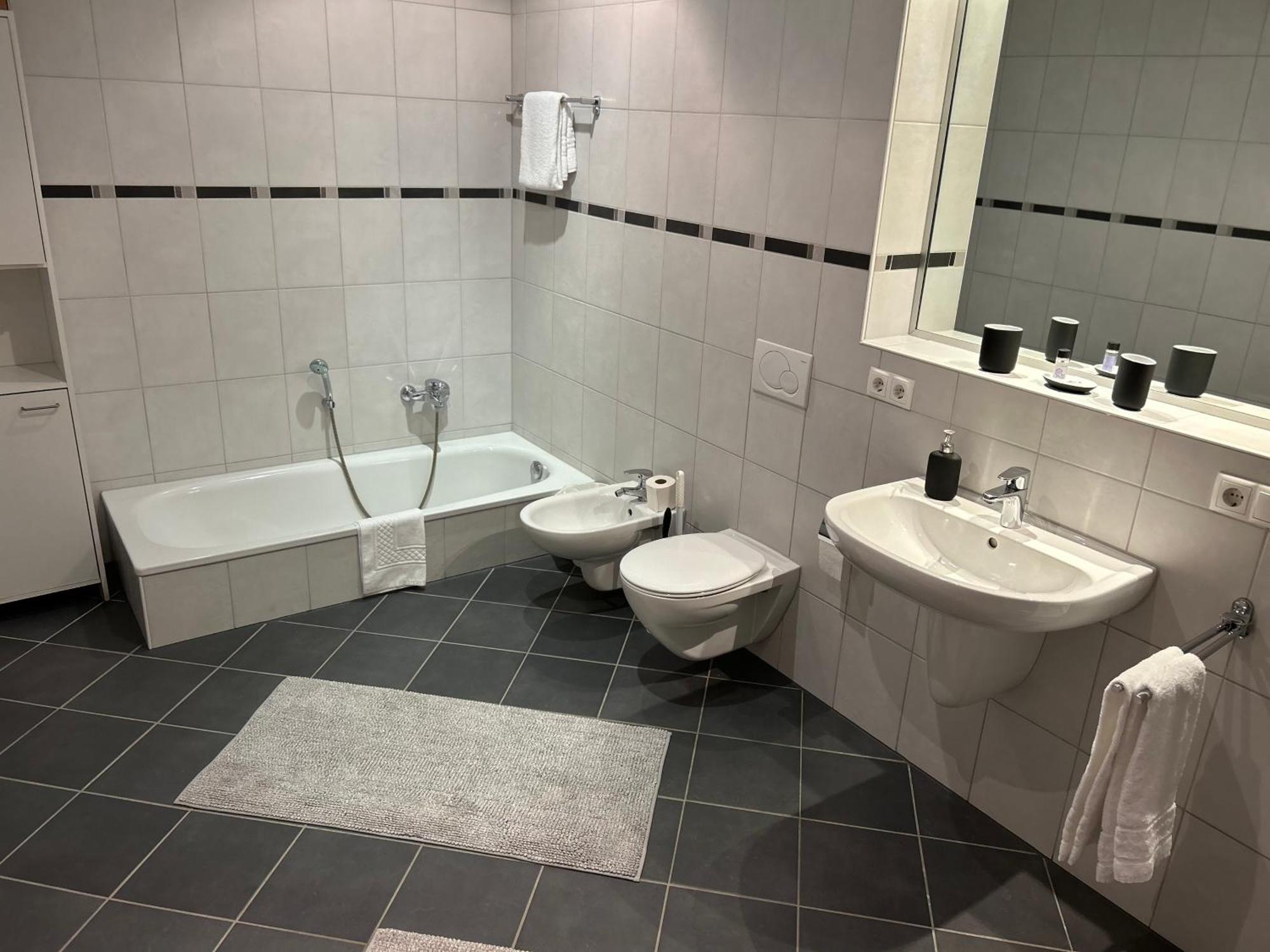 Hotel Rosenhof Gmbh Ramstein-Miesenbach Extérieur photo